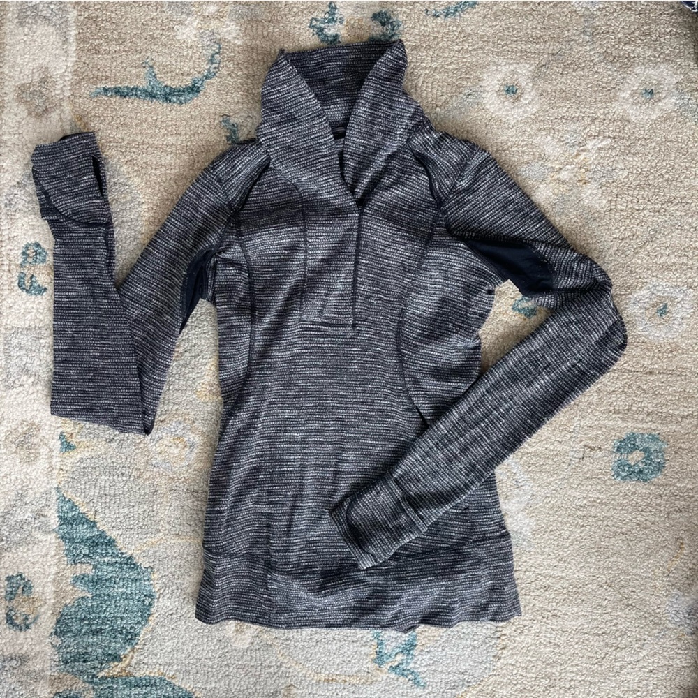 Lululemon run briskly 1/2 zip coco black size 6